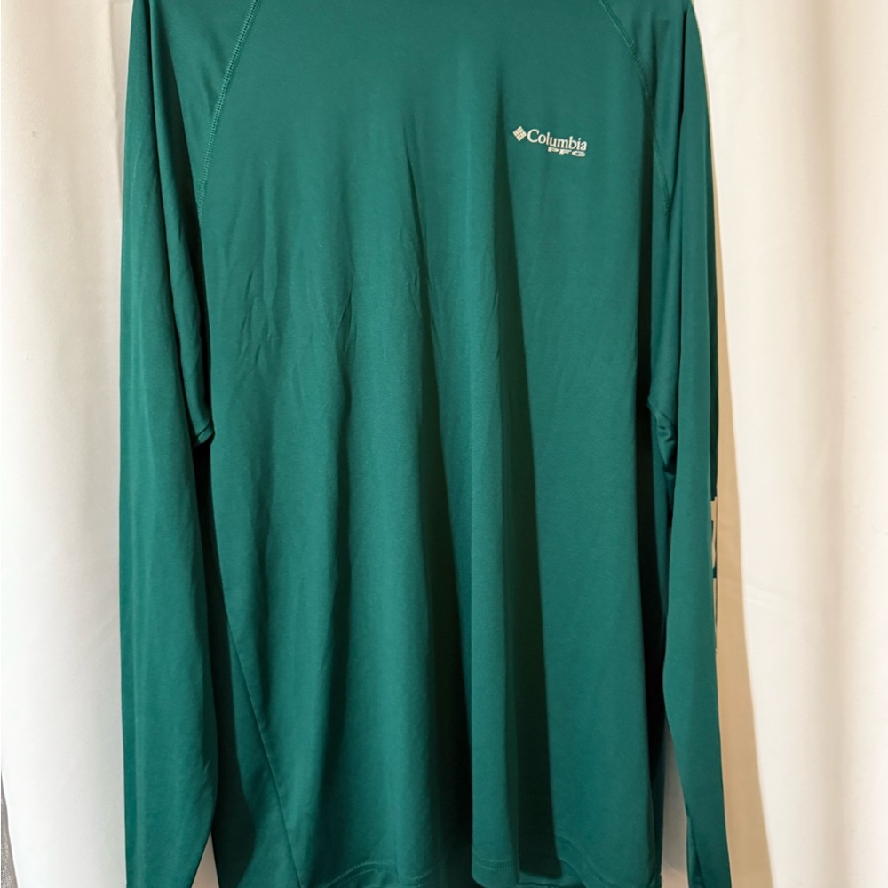 Columbia Men's Green Long Sleeve Shirt